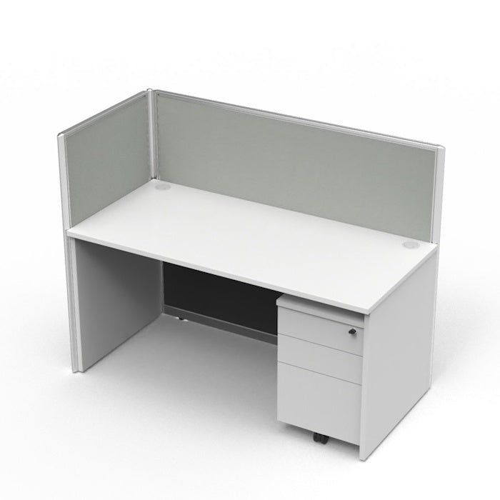 單人辦公工作站,配有三面屏風及一個活動文件櫃。