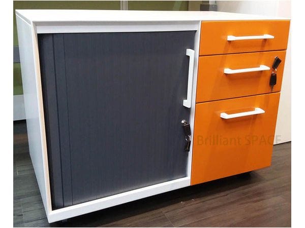 金屬製活動側櫃 Side Steel Cabinet Vi Series
